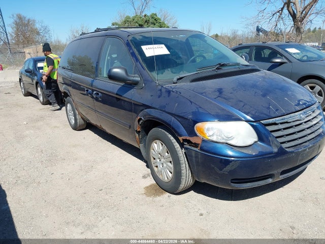 44864460 :رقم المزاد ، 2C8GP44R05R217733 vin ، 2005 Chrysler Town & Country Lx مزاد بيع