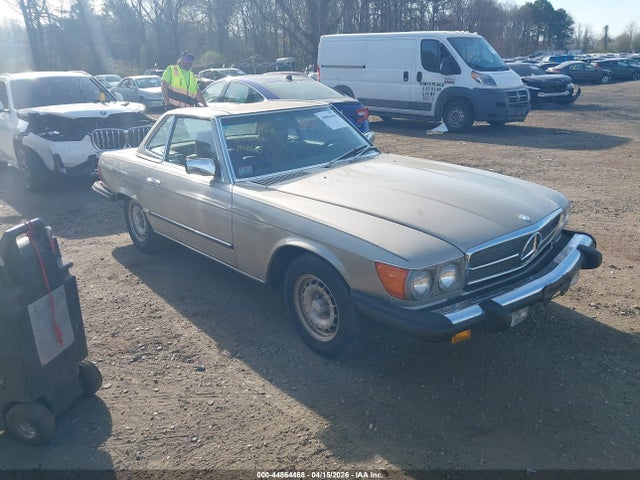 1985 MERCEDES-BENZ 380 WDBBA45C2FA026472