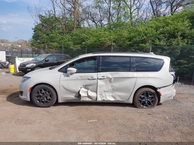Aukcja sprzedaży 2020 Chrysler Pacifica Touring L Plus, vin: 2C4RC1EG2LR245855, numer aukcji: 44864491