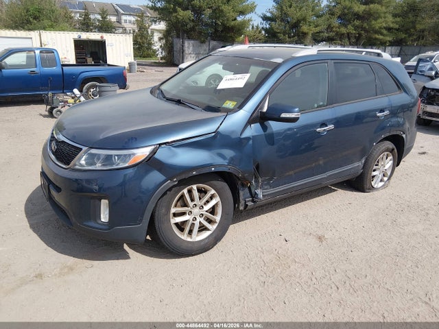44864492 :رقم المزاد ، 5XYKT4A71FG575634 vin ، 2015 Kia Sorento Lx V6 مزاد بيع