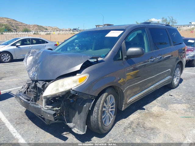 Aukcja sprzedaży 2011 Toyota Sienna Xle V6, vin: 5TDYK3DC3BS091056, numer aukcji: 44864494