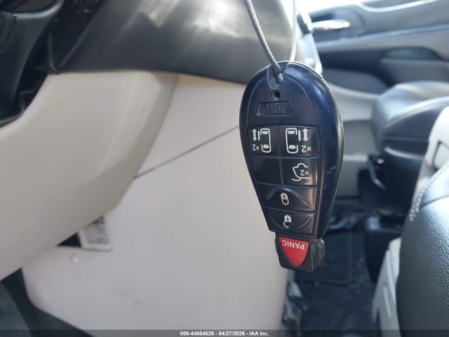 Продажа на аукционе авто 2015 Chrysler Town & Country Touring, vin: 2C4RC1BG4FR609346, номер лота: 44864526