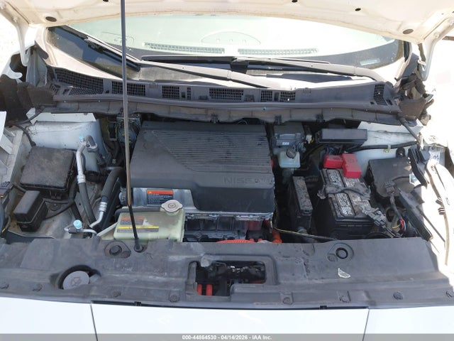 Nissan LEAF S 2018 1N4AZ1CP6JC311236 Image 10