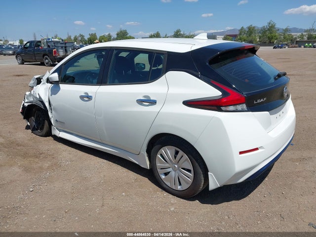 Nissan LEAF S 2018 1N4AZ1CP6JC311236 Image 3