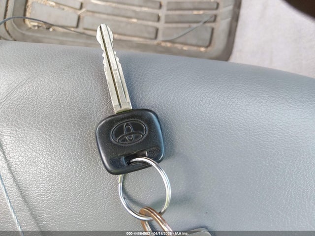 2004 TOYOTA CAMRY JTDBE32K340261851 Photo 10