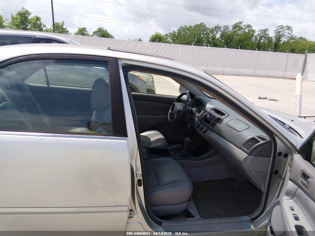 2004 TOYOTA CAMRY JTDBE32K340261851 Photo 4