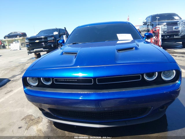 44864555 :رقم المزاد ، 2C3CDZAG7JH270510 vin ، 2018 Dodge Challenger Sxt مزاد بيع