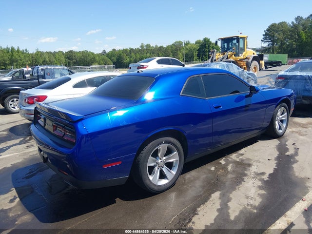 44864555 :رقم المزاد ، 2C3CDZAG7JH270510 vin ، 2018 Dodge Challenger Sxt مزاد بيع