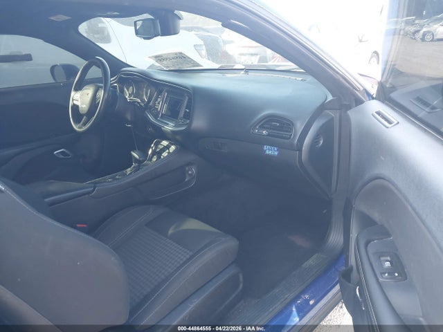 44864555 :رقم المزاد ، 2C3CDZAG7JH270510 vin ، 2018 Dodge Challenger Sxt مزاد بيع