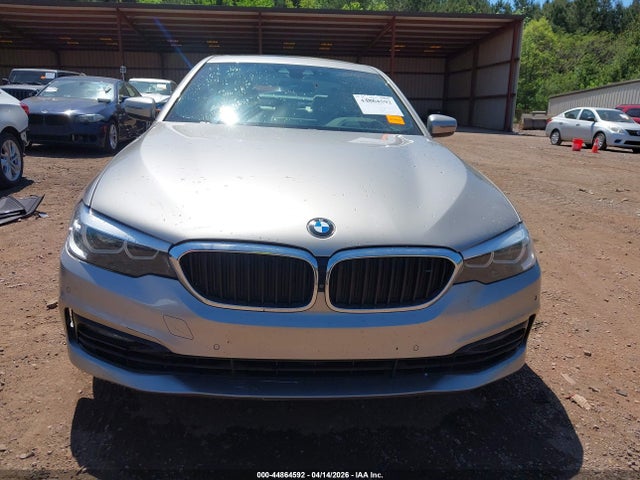 2018 Bmw 540i მანქანა იყიდება აუქციონზე, vin: WBAJE5C50JG918783, აუქციონის ნომერი: 44864592