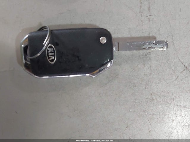 44864597 :رقم المزاد ، 3KPF34AD0KE013853 vin ، 2019 Kia Forte S مزاد بيع