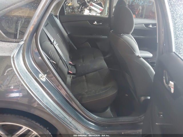 44864597 :رقم المزاد ، 3KPF34AD0KE013853 vin ، 2019 Kia Forte S مزاد بيع