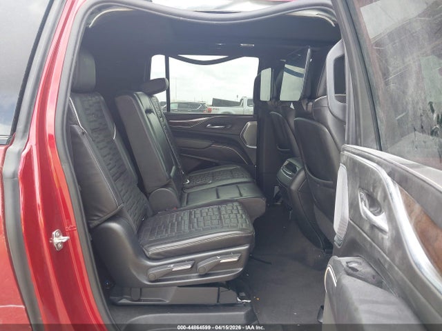 Продажа на аукционе авто 2022 Cadillac Escalade Esv 4wd Sport Platinum, vin: 1GYS4RKL1NR126552, номер лота: 44864599