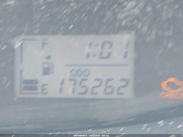 44864670 :رقم المزاد ، JTDBT4K35BL000673 vin ، 2011 Toyota Yaris مزاد بيع
