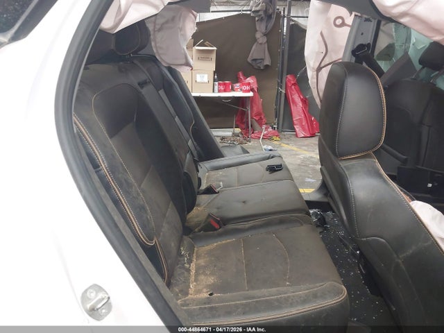 GMC Terrain Awd At4 2023 3GKALYEG7PL161155 Image 8