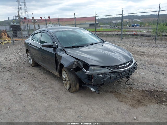 2015 Chrysler 200 Limited მანქანა იყიდება აუქციონზე, vin: 1C3CCCAB4FN758221, აუქციონის ნომერი: 44864691