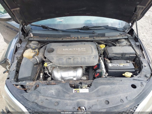 2015 Chrysler 200 Limited მანქანა იყიდება აუქციონზე, vin: 1C3CCCAB4FN758221, აუქციონის ნომერი: 44864691