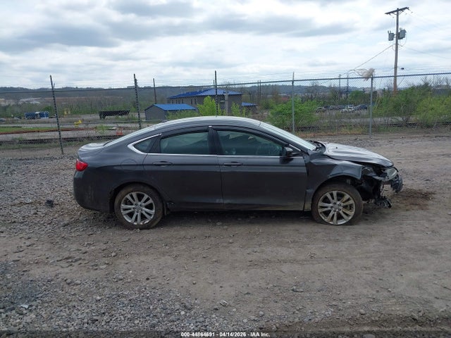 2015 Chrysler 200 Limited მანქანა იყიდება აუქციონზე, vin: 1C3CCCAB4FN758221, აუქციონის ნომერი: 44864691