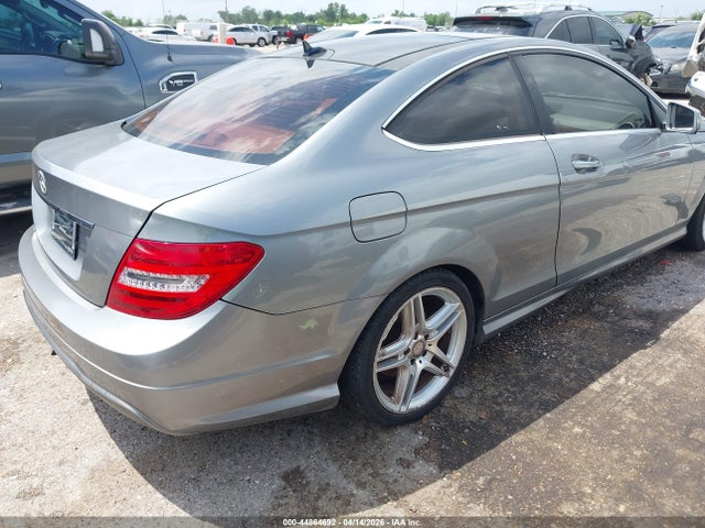 44864692 :رقم المزاد ، WDDGJ4HB5FG404121 vin ، 2015 Mercedes-benz C 250 مزاد بيع