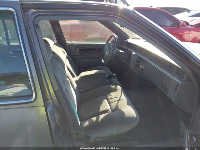 44864698 :رقم المزاد ، 1G6CD53B8N4320021 vin ، 1992 Cadillac Deville مزاد بيع