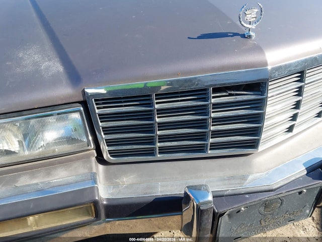 44864698 :رقم المزاد ، 1G6CD53B8N4320021 vin ، 1992 Cadillac Deville مزاد بيع