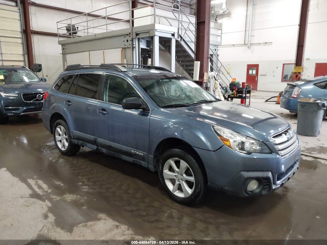 2013 Subaru Outback 2.5i Premium მანქანა იყიდება აუქციონზე, vin: 4S4BRBCC4D3236201, აუქციონის ნომერი: 44864709