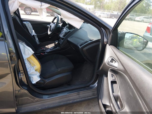 Ford FOCUS SE 2017 1FADP3K28HL331647 Image 5