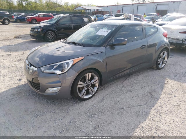 44864758 :رقم المزاد ، KMHTC6AD6DU115026 vin ، 2013 Hyundai Veloster Base W/black مزاد بيع