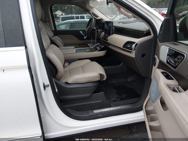 Продажа на аукционе авто 2024 Lincoln Navigator Reserve, vin: 5LMJJ2LG9REL15653, номер лота: 44864762