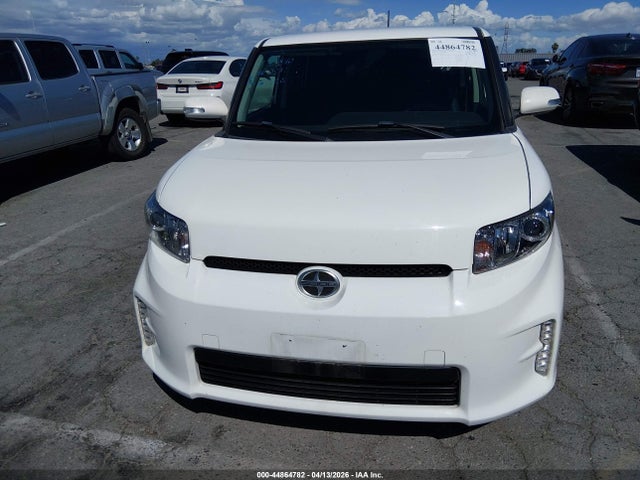 Scion XB 2015 JTLZE4FE3FJ073311 Image 12