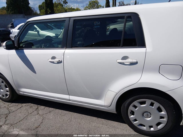Scion XB 2015 JTLZE4FE3FJ073311 Image 14