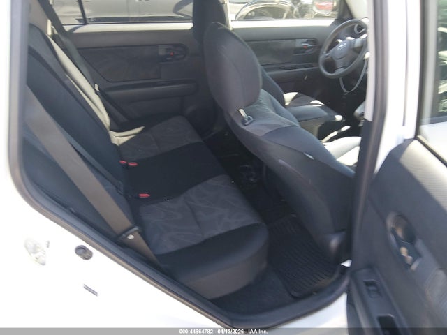 Scion XB 2015 JTLZE4FE3FJ073311 Image 8
