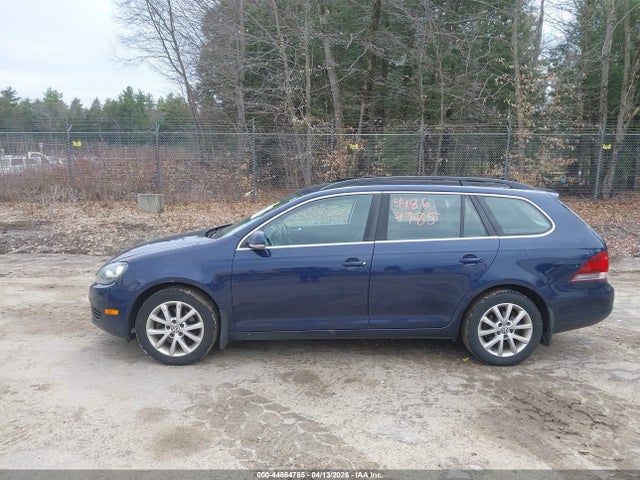 2012 Volkswagen Jetta Sportwagen 2.5l Se მანქანა იყიდება აუქციონზე, vin: 3VWPP7AJ7CM704804, აუქციონის ნომერი: 44864785