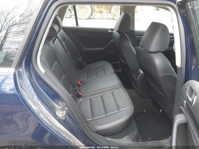 2012 Volkswagen Jetta Sportwagen 2.5l Se მანქანა იყიდება აუქციონზე, vin: 3VWPP7AJ7CM704804, აუქციონის ნომერი: 44864785