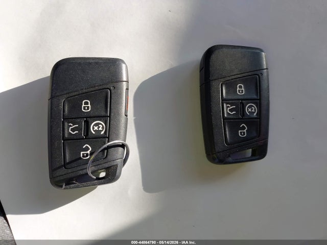 44864790 :رقم المزاد ، 1V2FR2CA3JC562988 vin ، 2018 Volkswagen Atlas 3.6l V6 Se W/technology مزاد بيع