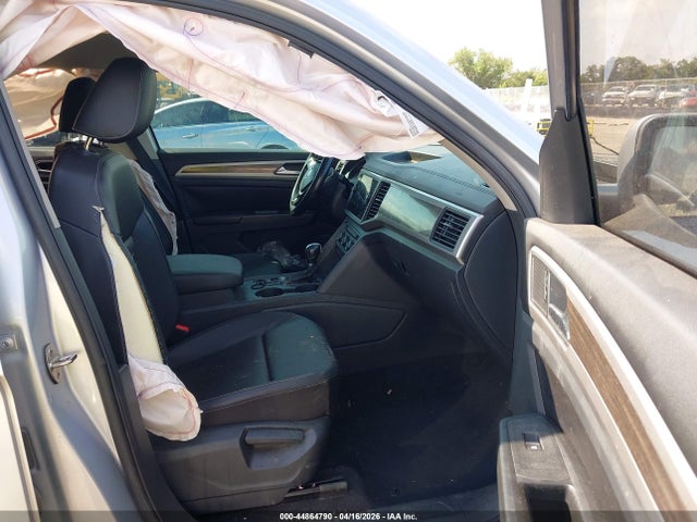 44864790 :رقم المزاد ، 1V2FR2CA3JC562988 vin ، 2018 Volkswagen Atlas 3.6l V6 Se W/technology مزاد بيع