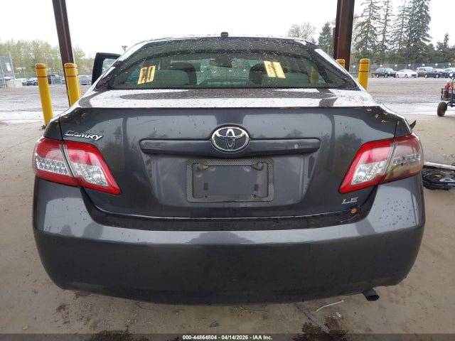 44864804 :رقم المزاد ، 4T1BF3EK0BU598908 vin ، 2011 Toyota Camry Le مزاد بيع