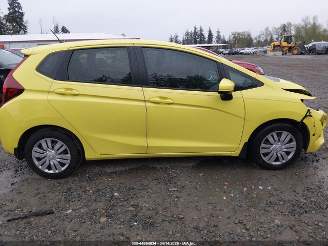 Auction sale of the 2017 Honda Fit Lx, vin: JHMGK5H5XHS005033, lot number: 44864834