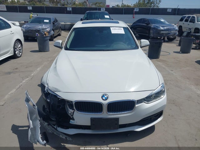 Продаж на аукціоні авто 2018 Bmw 320i, vin: WBA8A9C51JAH14047, номер лоту: 44864880