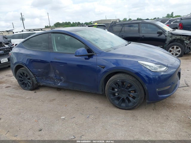 44864891 :رقم المزاد ، 7SAYGDEE9NF480853 vin ، 2022 Tesla Model Y Long Range Dual Motor All-wheel Drive مزاد بيع