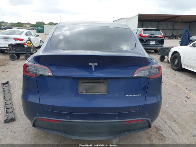 44864891 :رقم المزاد ، 7SAYGDEE9NF480853 vin ، 2022 Tesla Model Y Long Range Dual Motor All-wheel Drive مزاد بيع