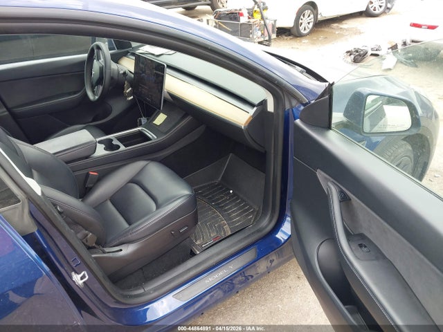 44864891 :رقم المزاد ، 7SAYGDEE9NF480853 vin ، 2022 Tesla Model Y Long Range Dual Motor All-wheel Drive مزاد بيع