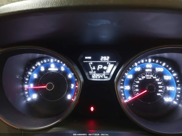 2014 Hyundai Elantra Se მანქანა იყიდება აუქციონზე, vin: 5NPDH4AE6EH477330, აუქციონის ნომერი: 44864903