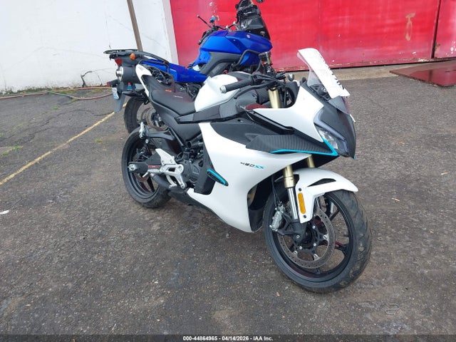2024 LCEPESLA1R6006402 головне зображення