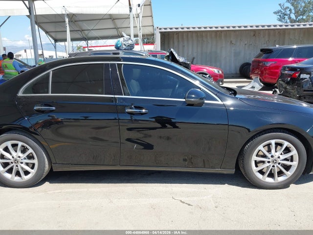 W1K3G4EB7MJ273212 Mercedes-Benz A 220