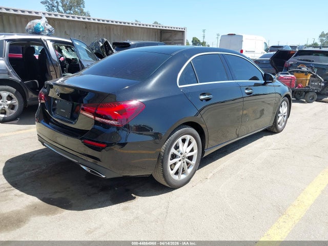 W1K3G4EB7MJ273212 Mercedes-Benz A 220