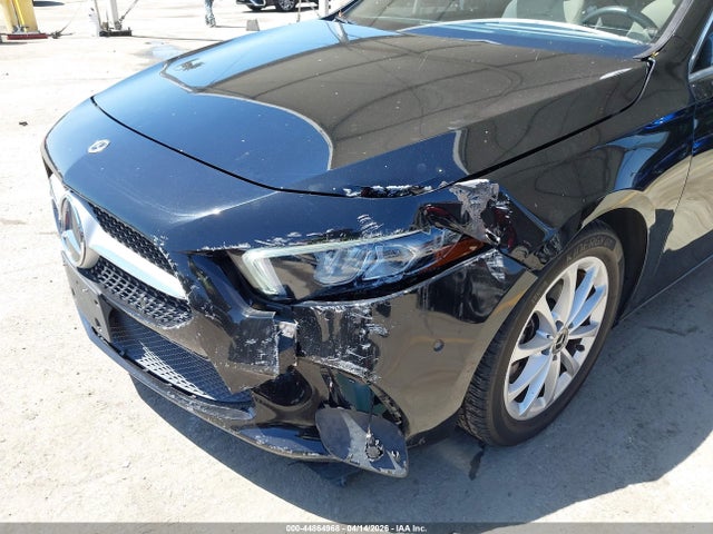 W1K3G4EB7MJ273212 Mercedes-Benz A 220
