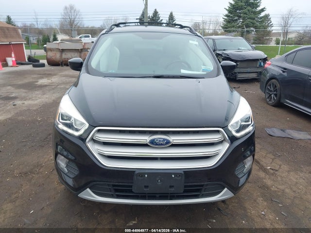 44864977 :رقم المزاد ، 1FMCU9HD4JUC43989 vin ، 2018 Ford Escape Sel مزاد بيع