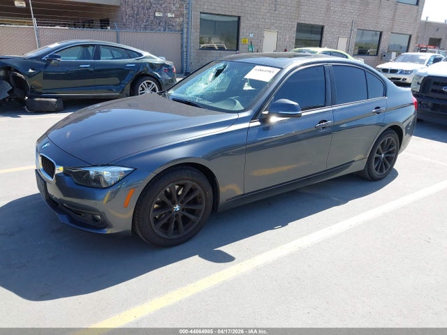 44864985 :رقم المزاد ، WBA8E1G57GNT34600 vin ، 2016 Bmw 320i مزاد بيع