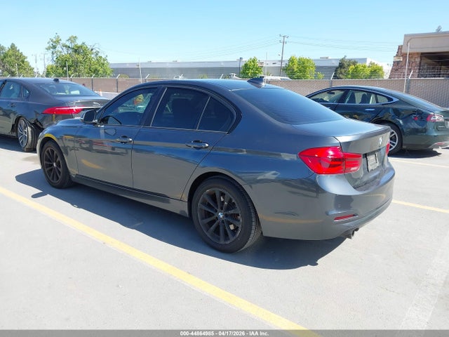 44864985 :رقم المزاد ، WBA8E1G57GNT34600 vin ، 2016 Bmw 320i مزاد بيع